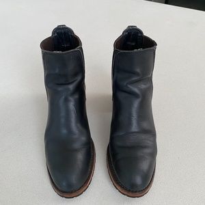 Red Wings Harriet Chelsea Boot size 8 1/2  (pre-owned)